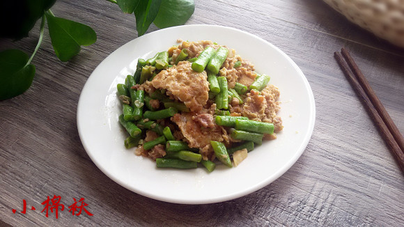 豇豆炒肉饼的家常做法 豇豆肉饼的做法大全家常