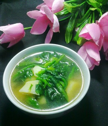 土豆菠菜汤