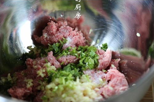 红椒酿牛肉(牛肉这样吃，鲜美异常，吃了不想停)